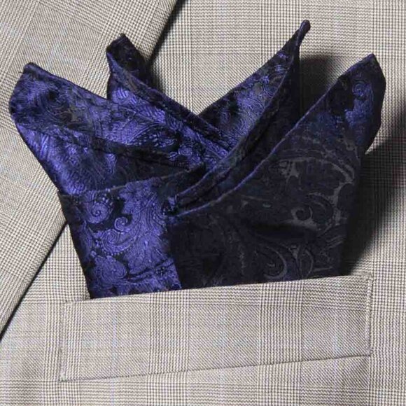 Gascoigne Pocket Square Navy Blue Black Paisley B7R Men's - Picture 2 of 3